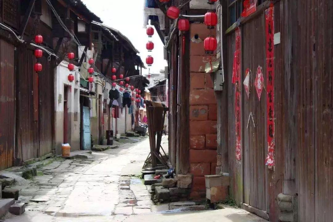 我能在认识一个女生几天之后就直接表白吗？游戏画面